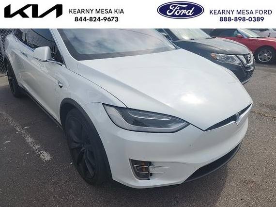 TESLA MODEL X 2018 5YJXCAE24JF120652 image